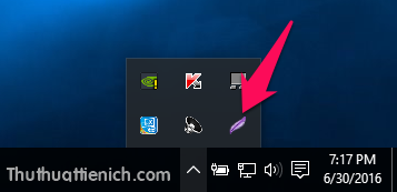 Click on the Lightshot icon on the taskbar to take a screenshot, or press the quick shortcut