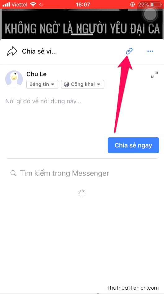 Mở video muốn tải về trên ứng dụng Facebook, nhấn nút chia sẻ rồi nhấn nút sao chép liên kết như hình dưới