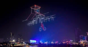 Những hình ảnh biểu diễn drone ấn tượng nhất đêm 28/04