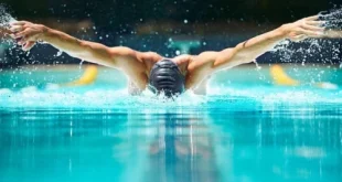 Nằm mơ thấy bơi trong nước – Giải mã giấc mơ và con số may mắn