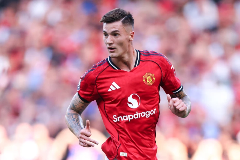 Benjamin Šeško là ai? Sự nghiệp và danh hiệu