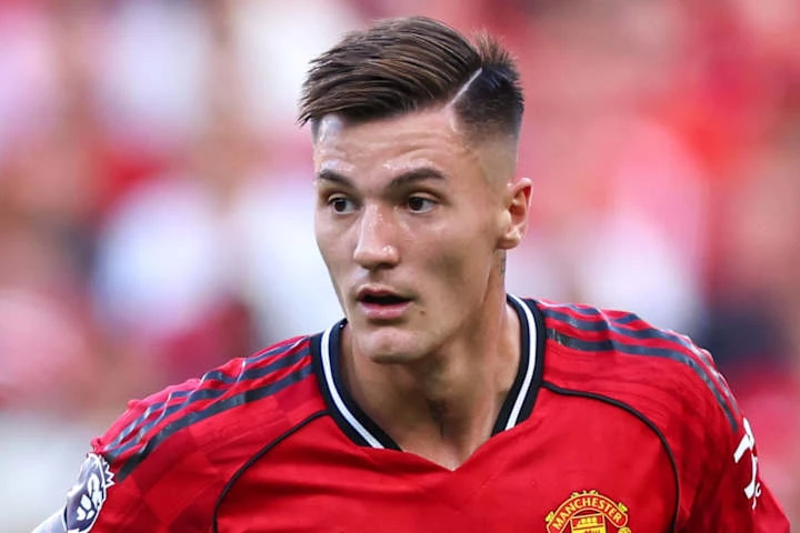 Benjamin Šeško là ai? Sự nghiệp và danh hiệu