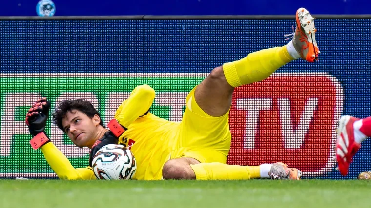 Senne Lammens là ai? Sự nghiệp và danh hiệu