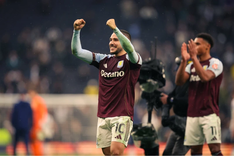 Emiliano Buendía là ai? Sự nghiệp và danh hiệu