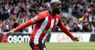 Yoane Wissa là ai? Sự nghiệp và danh hiệu