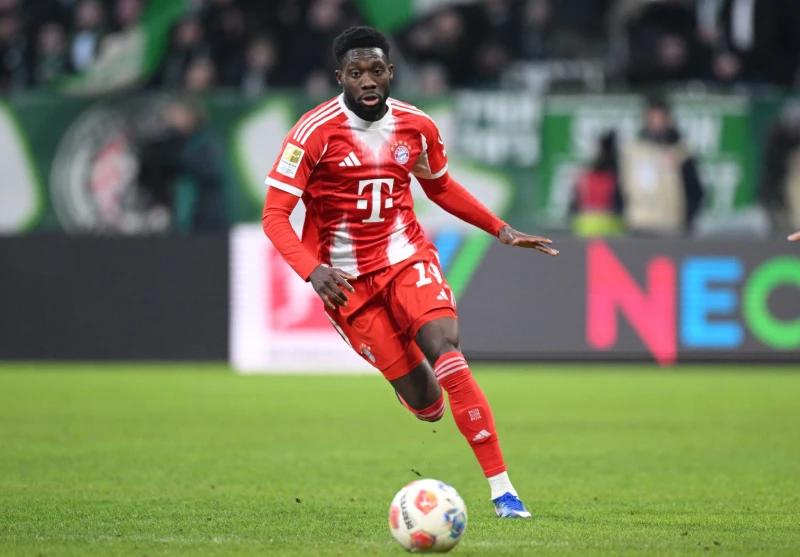 Alphonso Davies là ai? Sự nghiệp và danh hiệu